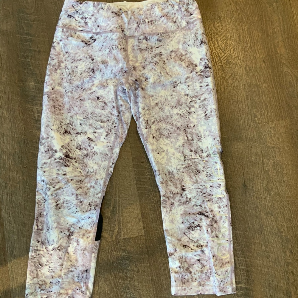 🧘‍♀️Calvin Klein Marble Leggings Size M